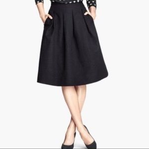 H&M Pleated High Waisted Textured Midi Skirt 4